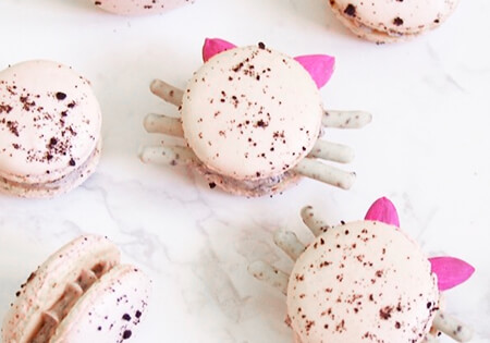 Pocky Cookies & Cream Kitten Macarons